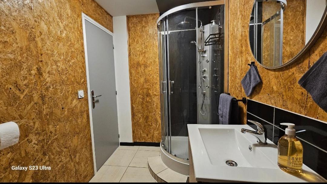 Hotel Madame à Clérey Extérieur photo